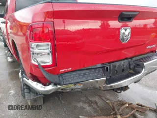 2021 Ram 2500 Tradesman с VIN 3C6UR5CJ8MG676276, выставлен на аукционе IAAI как лот 41978531 с пробегом 107 717 миль миль и . История ставок и продаж доступна на DreamBid. Изображение 6.