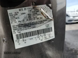 2007 Ford F-250 XL with VIN 1FTNF21597EA76663, listed as a Copart auction lot 41736475 with 163,956 mi miles and Salvage Title. Bid and sale history available at DreamBid. Image 12.