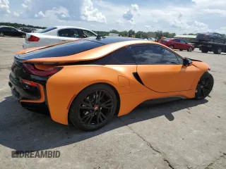 2015 BMW i8 z VIN WBY2Z2C55FV391447, wystawiony jako Copart lot #60150713 z przebiegiem 84 305 mil mil oraz . Historia ofert i sprzedaży dostępna na DreamBid. Obrazek 3.