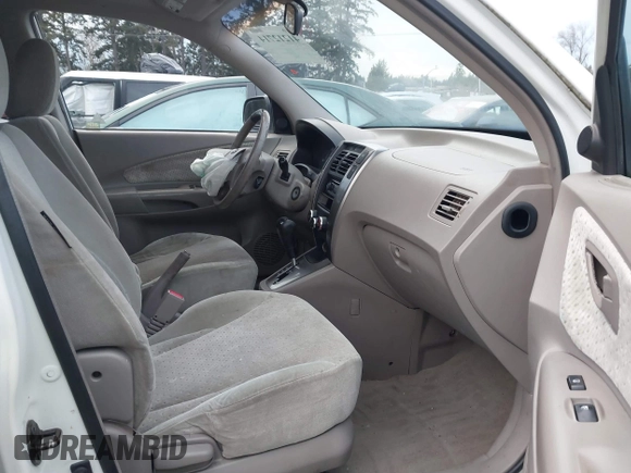 2005 Hyundai Tucson GLS with VIN KM8JN72D75U060416, listed as a IAAI auction lot 41212714 with 173,421 mi miles. Bid and sale history available at carsss.com. Image 5.