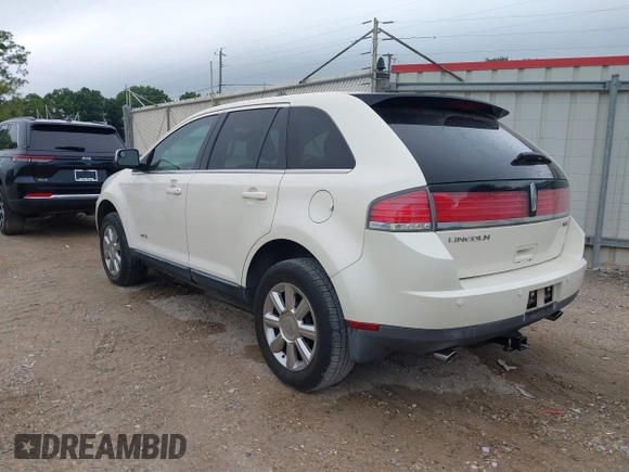 2007 Lincoln MKX with VIN 2LMDU68CX7BJ37902, listed as a IAAI auction lot 42182382 with 110,980 mi miles and . Bid and sale history available at DreamBid. Image 3.