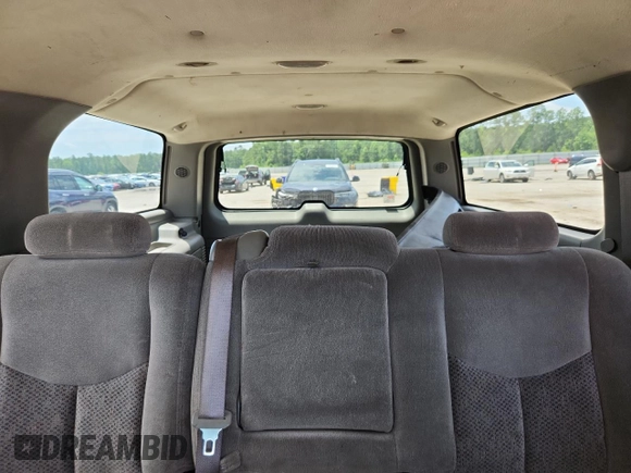 2004 Chevrolet Suburban LS с VIN 3GNEC16Z74G325942, выставлен на аукционе Copart как лот 60229585 с пробегом Не указан миль и Списание • Salvage title. История ставок и продаж доступна на DreamBid. Изображение 10.