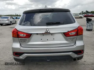 2018 Mitsubishi Outlander SE z VIN JA4AP3AW4JU019580, wystawiony jako Copart lot #66179125 z przebiegiem 81 508 mil mil oraz Szkoda całkowita • Salvage title. Historia ofert i sprzedaży dostępna na DreamBid. Obrazek 6.