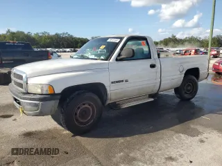 2001 Dodge Ram 2500 with VIN 3B7KC26Z51M258207, listed as a Copart auction lot 79915184 with 323,159 mi miles and Salvage Title. Bid and sale history available at carsss.com. Image 1.