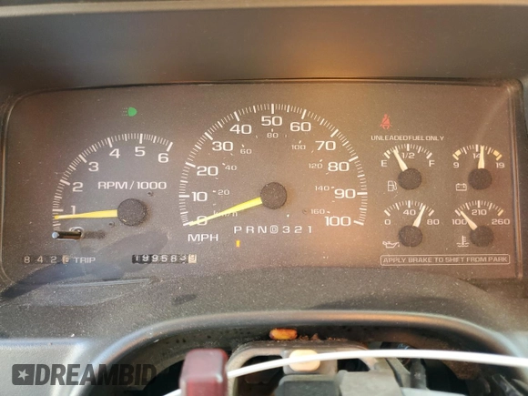 1999 GMC Suburban with VIN 3GKEC16R0XG526194, listed as a Copart auction lot 83740634 with 199,583 mi miles and Clean title. Bid and sale history available at DreamBid. Image 9.