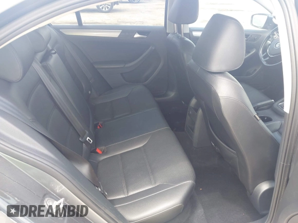 2017 Volkswagen Jetta SE with VIN 3VWDB7AJ1HM315584, listed as a IAAI auction lot 42481303 with 113,301 mi miles and . Bid and sale history available at DreamBid. Image 8.