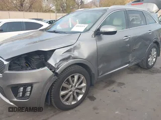 2017 Kia Sorento SX with VIN 5XYPKDA59HG304752, listed as a IAAI auction lot 40931971 with 143,211 mi miles and . Bid and sale history available at DreamBid. Image 6.