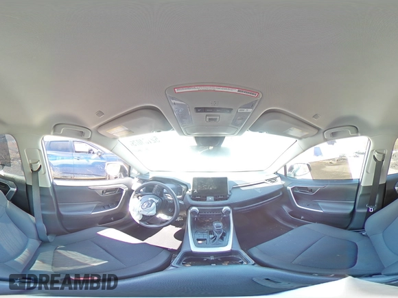2023 Toyota RAV4 LE z VIN 2T3G1RFV6PC329344, wystawiony jako Copart lot #52164075 z przebiegiem Nie podano mil oraz Szkoda całkowita • Salvage title. Historia ofert i sprzedaży dostępna na DreamBid. Obrazek 13.