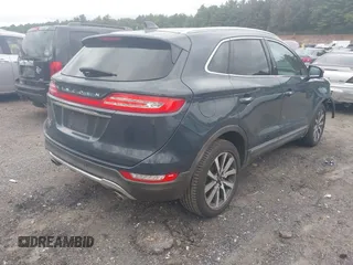 2019 Lincoln MKC Reserve with VIN 5LMCJ3D99KUL07269, listed as a IAAI auction lot 42498672 with 39,315 mi miles and . Bid and sale history available at DreamBid. Image 4.
