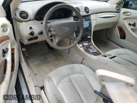 2007 Mercedes-Benz CLK 550 с VIN WDBTK72G87T076079, выставлен на аукционе Copart как лот 64653865 с пробегом 132 559 миль миль и Чистый • Clean title. История ставок и продаж доступна на DreamBid. Изображение 8.
