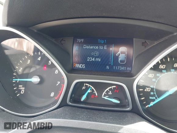 2014 Ford Escape SE z VIN 1FMCU9GX8EUC56018, wystawiony jako IAAI lot #42375937 z przebiegiem 117 341 mil mil oraz . Historia ofert i sprzedaży dostępna na DreamBid. Obrazek 7.