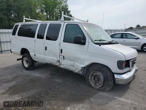 2005 Ford Econoline Passenger XL z VIN 1FBSS31P15HA82110, wystawiony jako Copart lot #52785675 z przebiegiem 158 908 mil mil oraz Szkoda całkowita • Salvage title. Historia ofert i sprzedaży dostępna na DreamBid. Obrazek 4.