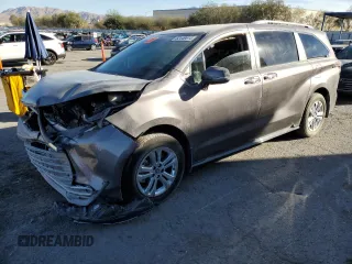 2022 Toyota Sienna Platinum z VIN 5TDESKFC1NS051895, wystawiony jako Copart lot #82449614 z przebiegiem Nie podano mil oraz Szkoda całkowita • Salvage title. Historia ofert i sprzedaży dostępna na DreamBid. Obrazek 1.