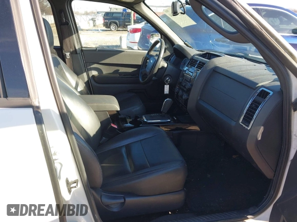 2011 Ford Escape Limited with VIN 1FMCU9EG5BKC09796, listed as a IAAI auction lot 41792944 with 134,117 mi miles. Bid and sale history available at carsss.com. Image 5.