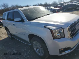 2017 GMC Yukon SLT with VIN 1GKS1BKC5HR337672, listed as a Copart auction lot 88647345 with 121,648 mi miles and Salvage Title. Bid and sale history available at carsss.com. Image 4.
