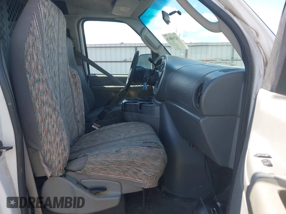 2006 Ford Econoline Cargo with VIN 1FTNE24W56HB17231, listed as a IAAI auction lot 42168028 with 256,998 mi miles and . Bid and sale history available at carsss.com. Image 5.