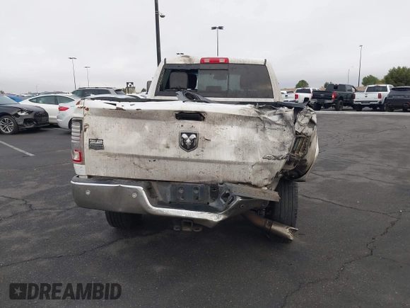 2017 Ram 2500 Laramie with VIN 3C6UR5FL9HG600438, listed as a IAAI auction lot 41243073 with 160,752 mi miles. Bid and sale history available at carsss.com. Image 17.