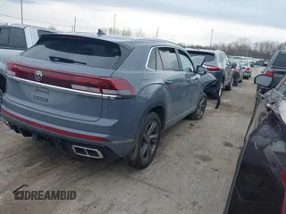 2024 Volkswagen Atlas SEL R-Line z VIN 1V2AE2CAXRC232668, wystawiony jako IAAI lot #41972789 z przebiegiem 30 150 mil mil oraz . Historia ofert i sprzedaży dostępna na DreamBid. Obrazek 4.