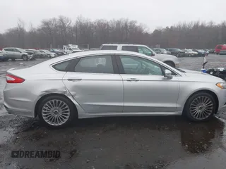 2013 Ford Fusion SE with VIN 3FA6P0HR4DR311449, listed as a IAAI auction lot 41860217 with 178,732 mi miles. Bid and sale history available at carsss.com. Image 17.