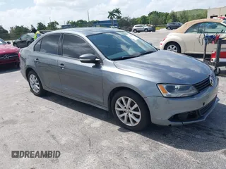 2011 Volkswagen Jetta SE with VIN 3VWDZ7AJ2BM080390, listed as a IAAI auction lot 42723802 with 157,117 mi miles and . Bid and sale history available at DreamBid. Image 1.