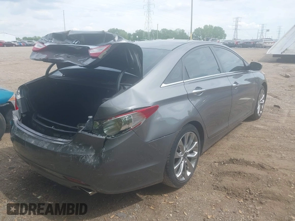 2012 Hyundai Sonata Limited z VIN 5NPEC4AC2CH456506, wystawiony jako IAAI lot #42213904 z przebiegiem 124 796 mil mil oraz . Historia ofert i sprzedaży dostępna na DreamBid. Obrazek 4.