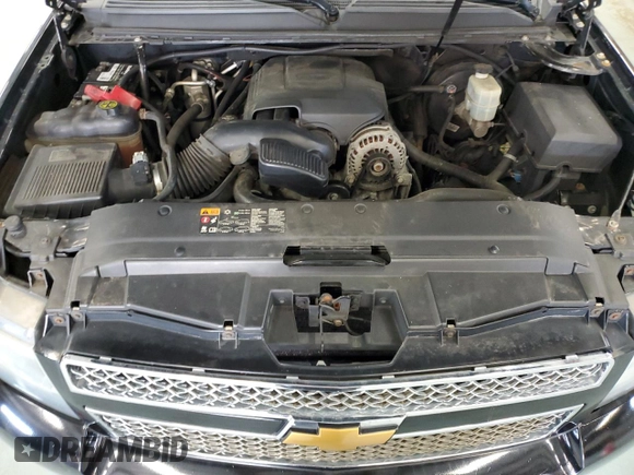 2014 Chevrolet Suburban LT with VIN 1GNSKJE77ER131290, listed as a Copart auction lot 71351994 with 258,058 mi miles and Clean Title. Bid and sale history available at carsss.com. Image 12.