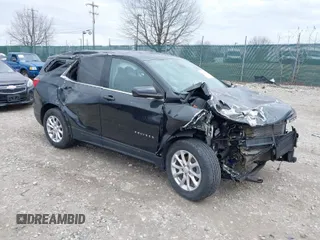 2020 Chevrolet Equinox LT with VIN 3GNAXUEVXLL277815, listed as a IAAI auction lot 41733291 with 29,017 mi miles. Bid and sale history available at carsss.com. Image 1.