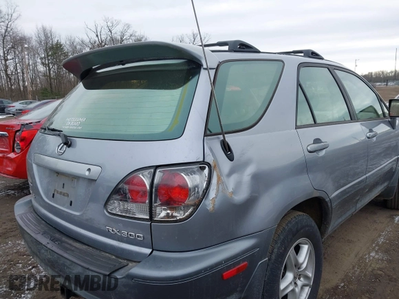 2002 Lexus RX 300 with VIN JTJGF10U120140757, listed as a IAAI auction lot 41357989 with 196,898 mi miles. Bid and sale history available at carsss.com. Image 6.