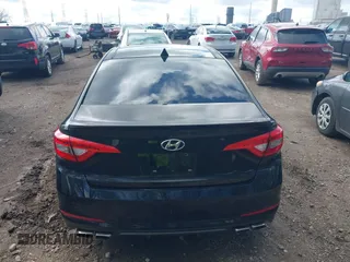 2015 Hyundai Sonata 2.0T Sport with VIN 5NPE34AB2FH068154, listed as a IAAI auction lot 42085654 with 77,824 mi miles. Bid and sale history available at carsss.com. Image 16.