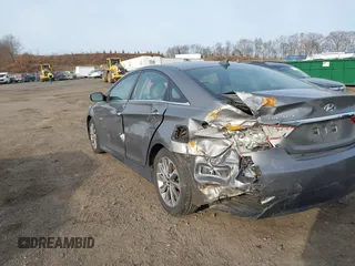 2014 Hyundai Sonata SE with VIN 5NPEC4AC6EH823796, listed as a IAAI auction lot 41783754 with 165,841 mi miles and . Bid and sale history available at DreamBid. Image 6.
