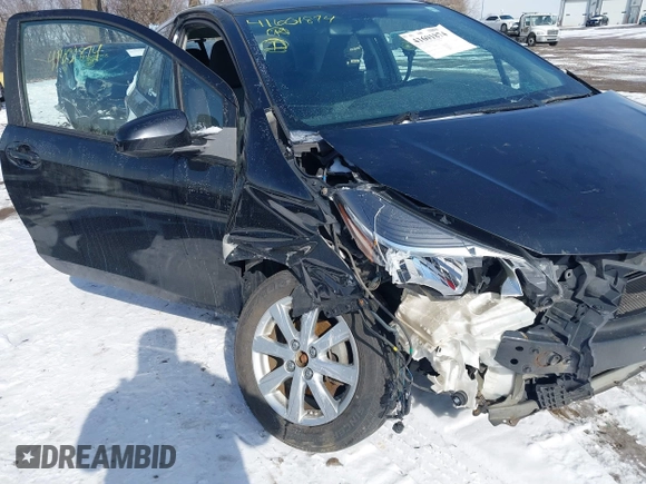2015 Toyota Yaris L with VIN VNKJTUD34FA055116, listed as a IAAI auction lot 41601874 with 84,508 mi miles. Bid and sale history available at carsss.com. Image 6.