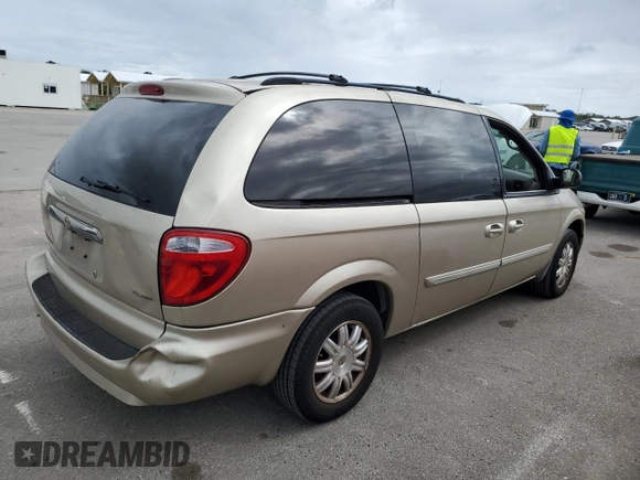 2007 Chrysler Town & Country LWB Touring with VIN 2A4GP54L77R295331, listed as a Copart auction lot 76946064 with 83,935 mi miles and Salvage Title. Bid and sale history available at carsss.com. Image 3.