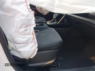 2024 Kia Seltos S z VIN KNDEU2AA2R7475621, wystawiony jako IAAI lot #41673661 z przebiegiem 31 690 mil mil oraz . Historia ofert i sprzedaży dostępna na DreamBid. Obrazek 5.