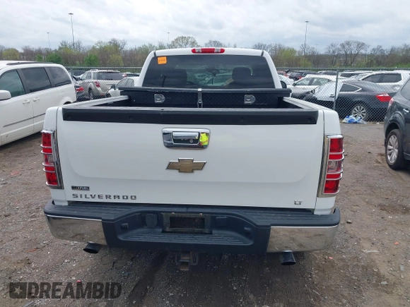 2009 Chevrolet Silverado 1500 LT with VIN 1GCEC29029Z267287, listed as a IAAI auction lot 41922651 with 235,636 mi miles. Bid and sale history available at carsss.com. Image 16.
