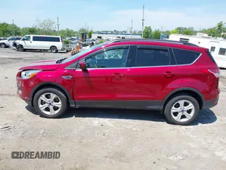 2016 Ford Escape SE z VIN 1FMCU9GX1GUC04815, wystawiony jako IAAI lot #42235499 z przebiegiem 84 713 mil mil oraz . Historia ofert i sprzedaży dostępna na DreamBid. Obrazek 14.