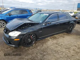 2007 Mercedes-Benz S 550 z VIN WDDNG71X37A062279, wystawiony jako Copart lot #53285205 z przebiegiem Nie podano mil oraz Szkoda całkowita • Salvage title. Historia ofert i sprzedaży dostępna na DreamBid. Obrazek 1.