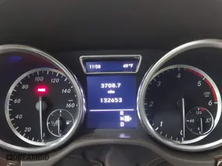 2012 Mercedes-Benz M-Class ML 350 BlueTEC with VIN 4JGDA2EBXCA075139, listed as a IAAI auction lot 41451238 with 132,653 mi miles. Bid and sale history available at carsss.com. Image 7.
