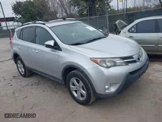 2014 Toyota RAV4 XLE with VIN 2T3WFREV8EW121783, listed as a IAAI auction lot 41281729 with 150,079 mi miles. Bid and sale history available at carsss.com. Image 1.