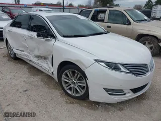 2013 Lincoln MKZ Hybrid with VIN 3LN6L2LU9DR822048, listed as a IAAI auction lot 41695213 with 176,591 mi miles. Bid and sale history available at carsss.com. Image 1.