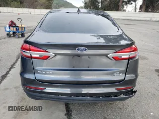 2019 Ford Fusion Hybrid SE with VIN 3FA6P0LU1KR200155, listed as a Copart auction lot 42598013 with 61,762 mi miles. Bid and sale history available at carsss.com. Image 6.