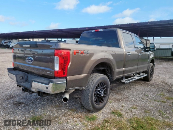 2017 Ford F-250 Lariat с VIN 1FT7W2B64HEB34275, выставлен на аукционе Copart как лот 62846775 с пробегом 153 463 миль миль и Чистый • Clean title. История ставок и продаж доступна на DreamBid. Изображение 4.