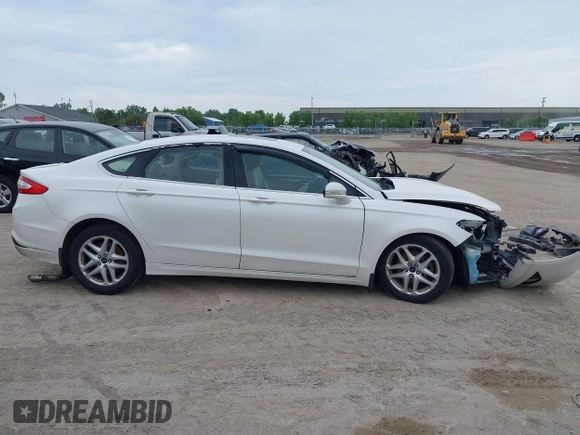 2015 Ford Fusion SE z VIN 1FA6P0HD8F5100832, wystawiony jako IAAI lot #42606376 z przebiegiem Nie podano mil oraz . Historia ofert i sprzedaży dostępna na DreamBid. Obrazek 14.