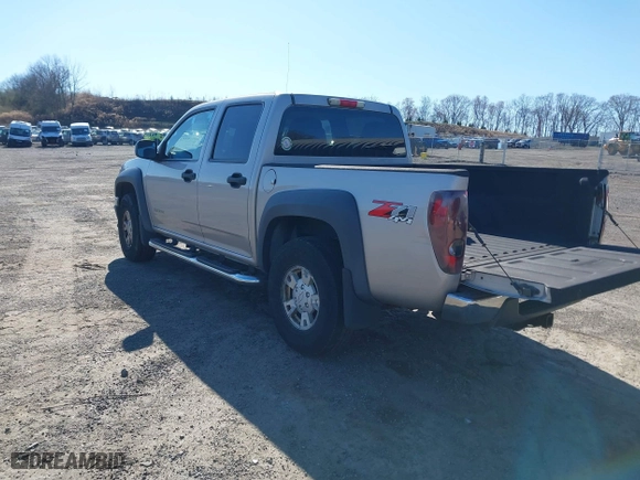 2005 Chevrolet Colorado 1SC LS Z85 with VIN 1GCDT136558285267, listed as a IAAI auction lot 41935351 with 263,520 mi miles. Bid and sale history available at carsss.com. Image 3.