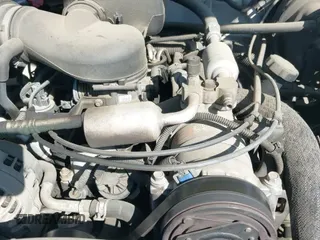 1997 Chevrolet Silverado 1500 z VIN 1GCEK14R9VZ185702, wystawiony jako IAAI lot #41714853 z przebiegiem 196 622 mil mil oraz . Historia ofert i sprzedaży dostępna na DreamBid. Obrazek 12.