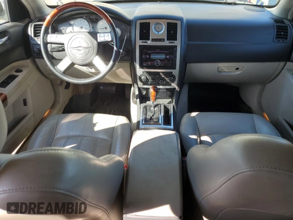 2005 Chrysler 300 with VIN 2C3AA63H85H153707, listed as a Copart auction lot 48615655 with 83,684 mi miles and Clean Title. Bid and sale history available at carsss.com. Image 8.