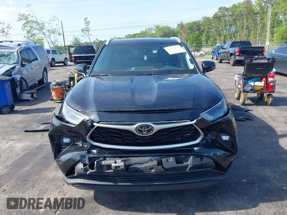 2024 Toyota Highlander LE with VIN 5TDKDRBH2RS570175, listed as a IAAI auction lot 42134337 with 26,887 mi miles and . Bid and sale history available at DreamBid. Image 12.
