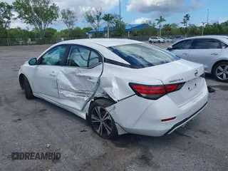 2020 Nissan Sentra SV z VIN 3N1AB8CV6LY292612, wystawiony jako IAAI lot #41924671 z przebiegiem 104 253 mil mil oraz . Historia ofert i sprzedaży dostępna na DreamBid. Obrazek 6.