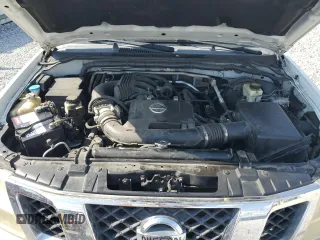 2016 Nissan Frontier SV z VIN 1N6AD0ER7GN724102, wystawiony jako Copart lot #55673905 z przebiegiem 158 342 mil mil oraz Czysty tytuł • Clean title. Historia ofert i sprzedaży dostępna na DreamBid. Obrazek 11.