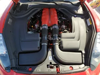 2011 Ferrari California z VIN ZFF65LJA1B0181831, wystawiony jako Copart lot #75098924 z przebiegiem 15 297 mil mil oraz Szkody całkowita. Historia ofert i sprzedaży dostępna na DreamBid. Obrazek 11.