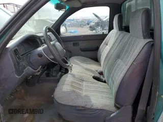 1998 Toyota Tacoma z VIN 4TANL42N6WZ034120, wystawiony jako Copart lot #48903775 z przebiegiem 247 982 mil mil oraz Czysty tytuł • Clean title. Historia ofert i sprzedaży dostępna na DreamBid. Obrazek 7.